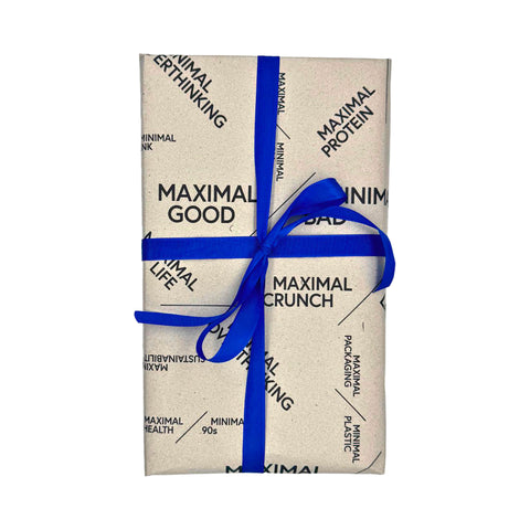 Gift package: Banana Cricket Protein Blend + Brush Signed by Adam Ondra